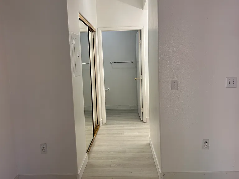 2110 Los Feliz St #1060 — Photo 6
