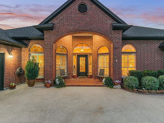 5th image of 43 Winterhaven Ln