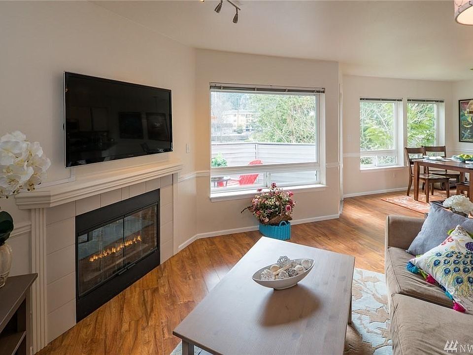 1st image of 342 102nd Ave SE APT 212