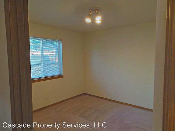 4th image of 931 SE Ely St APT A201