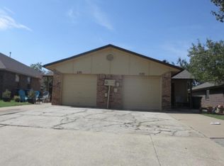 221 Ashley Dr, Edmond, OK 73003
