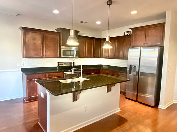 5th image of 3802 Bonnecrest Ln