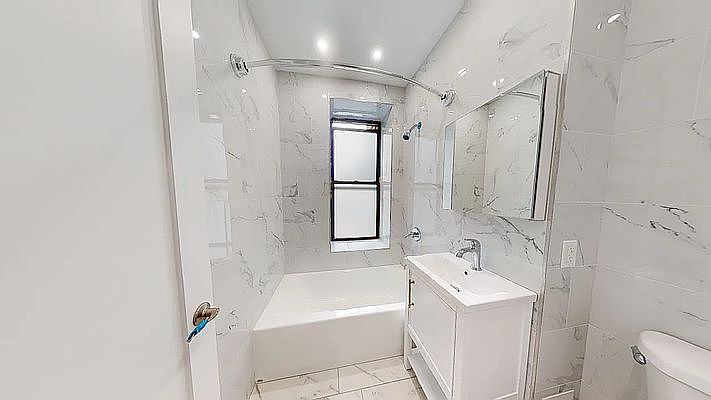 1st image of 230 E 95th St #2A