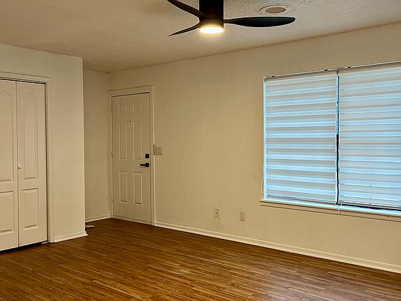 5th image of 2734 N Barcelona Ave