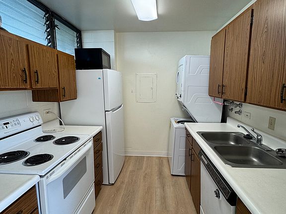 2nd image of 1040 Kinau St APT 603