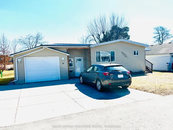 12 Velma St, Strathroy Caradoc, ON N7G 3L3