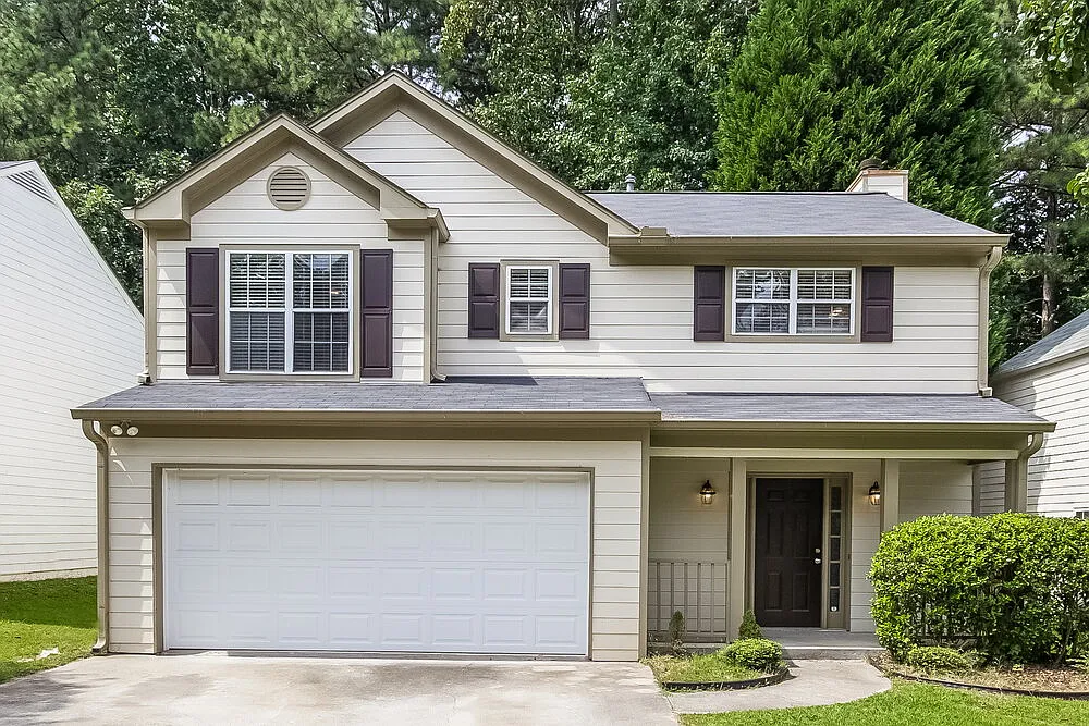 3 bed, 2.0 bath, 1620 sqft, $2,335 — Photo 1