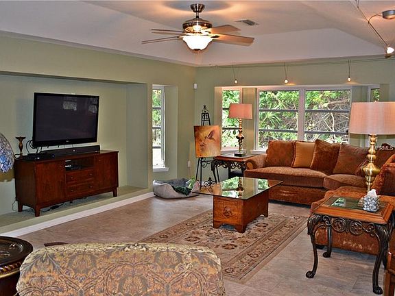 4th image of 23141 Lindale Ave