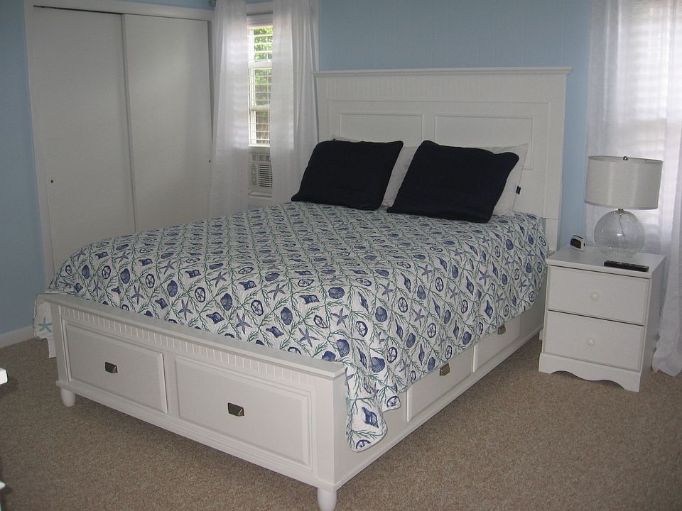 2nd image of 116 Green Hill Ave