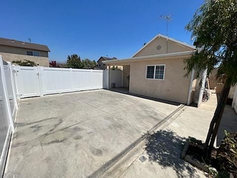 4th image of 10924 W Olinda St