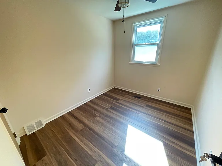3622 Chesterfield Rd — Photo 8
