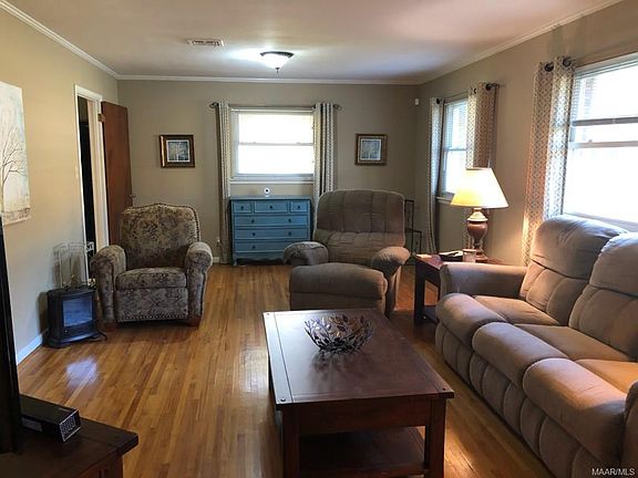 3rd image of 3804 Ware Hill Dr