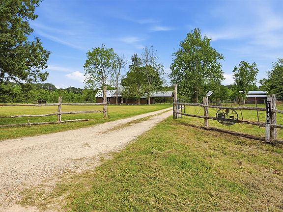 3rd image of 1140 County Road 2274