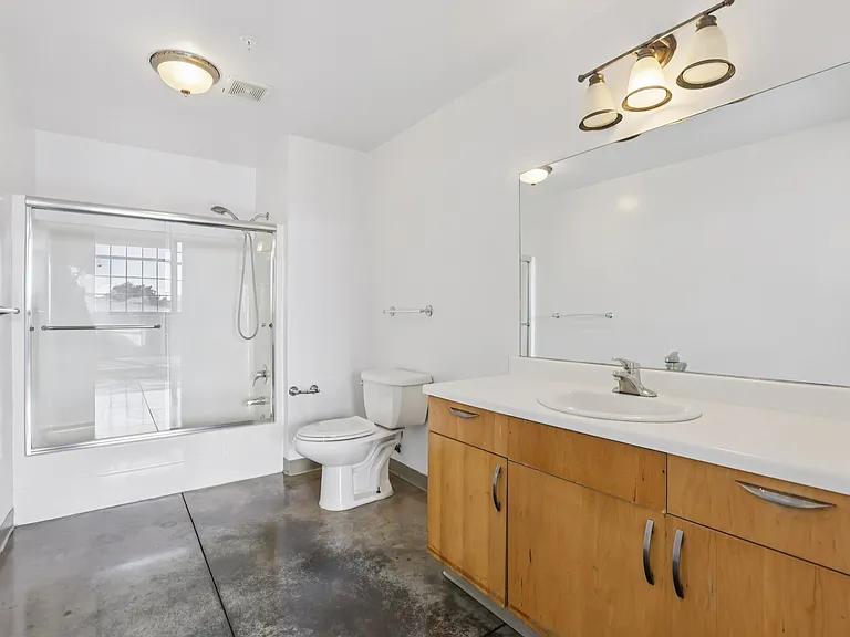 Durant Lofts — Photo 10