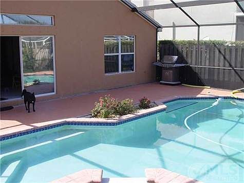 2nd image of 7012 Chesapeake Cir