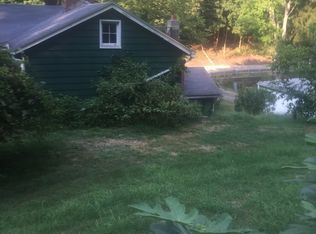 2716 Pangburn Hollow Rd, Monongahela, PA 15063