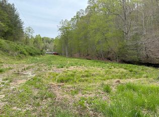 43 Deer Run Ln, Campton, KY 41301