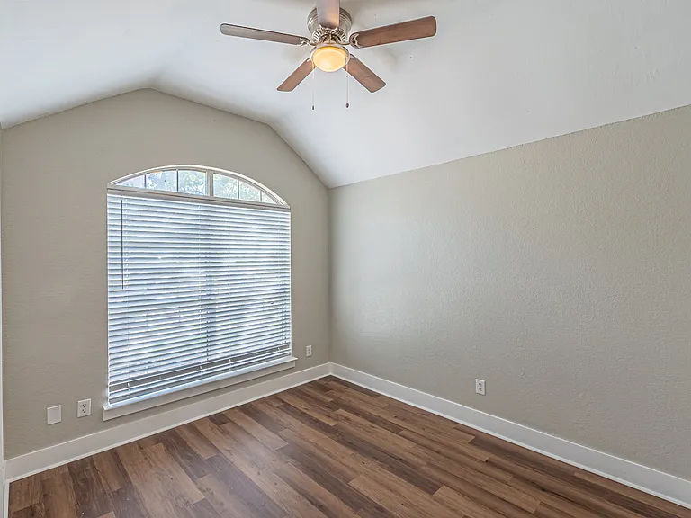 7624 Vista Creek Ln — Photo 11