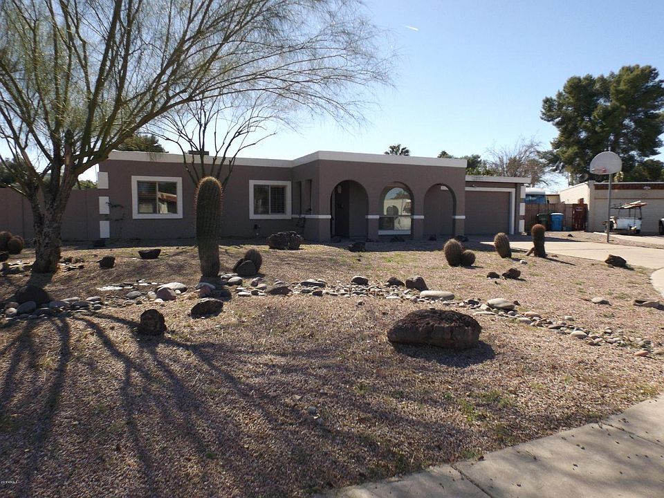 1st image of 3637 E Garden Dr