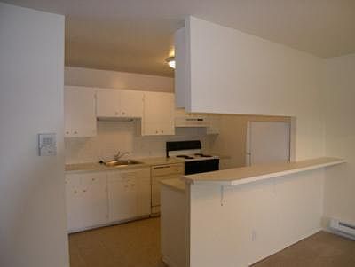 5th image of 2500 Gilman Dr W