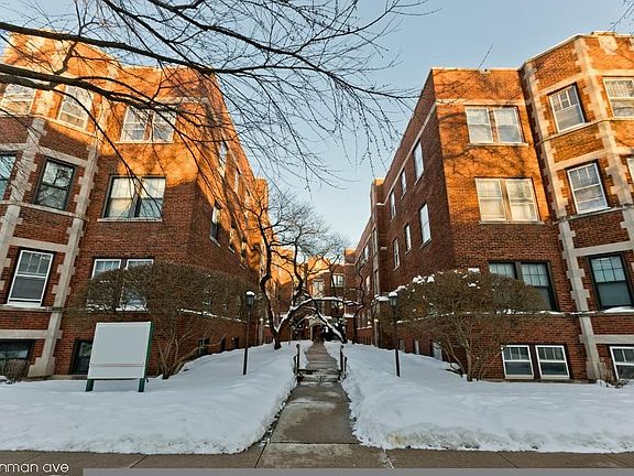 3rd image of 739 Hinman Ave #821