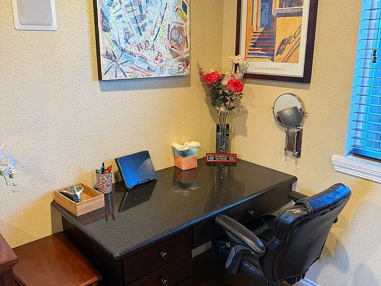 Built in desk.