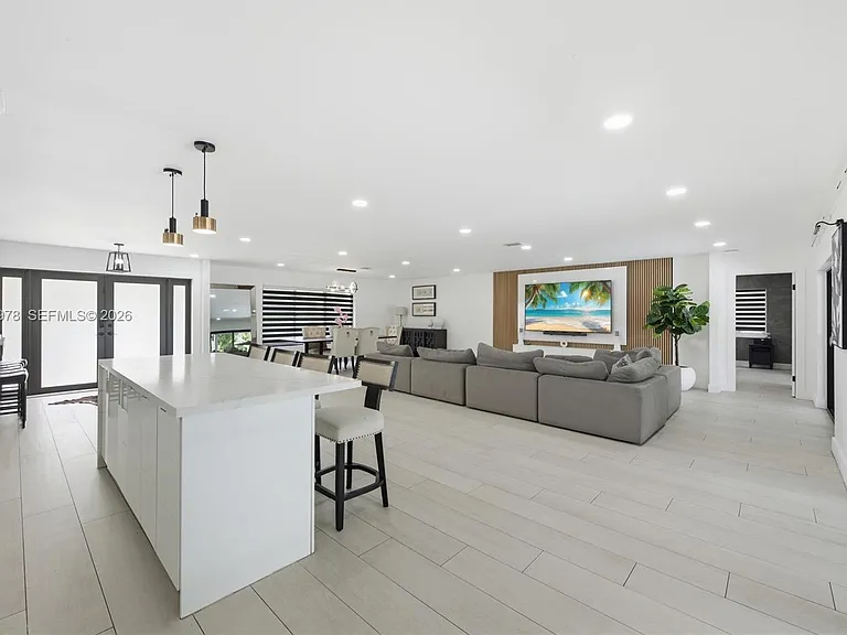 9935 Ramblewood Dr — Photo 8