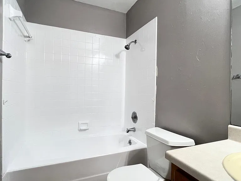 11941 Sunhillow Bnd #A — Photo 6