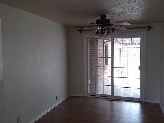 3rd image of 1205 Susanne Ave