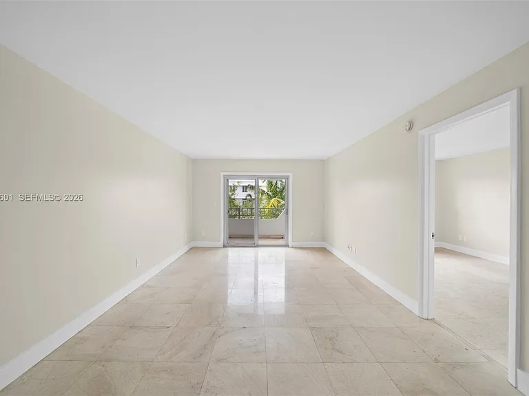 1610 Lenox Ave #316 — Photo 11