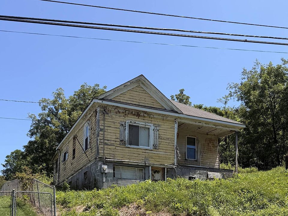 1st image of 215 Ziesing St