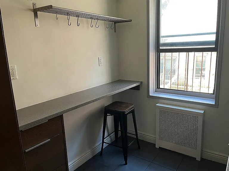 140 7th Ave #6D — Photo 6
