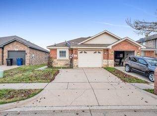 932 Walnut St, Burleson, TX 76028