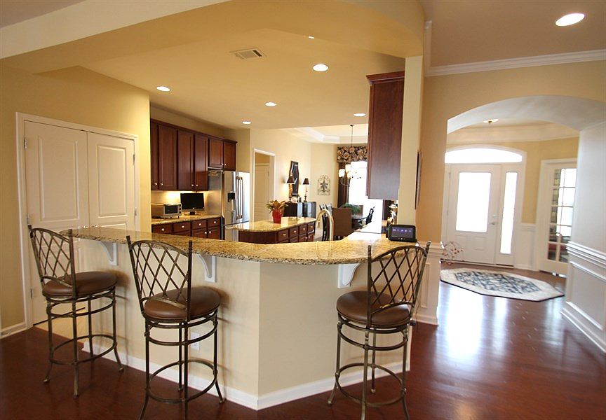 1st image of 7082 Shenandoah Dr
