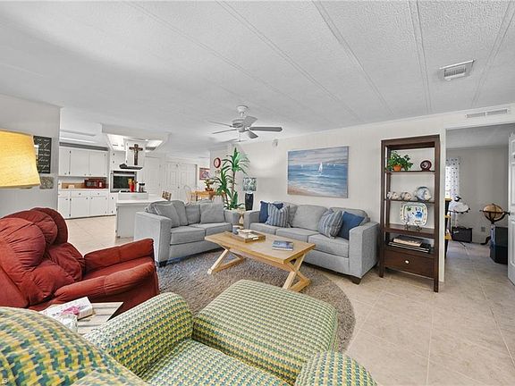 4th image of 979 White House LN