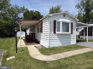 27 Ridgewood Mnr, Manheim, PA 17545