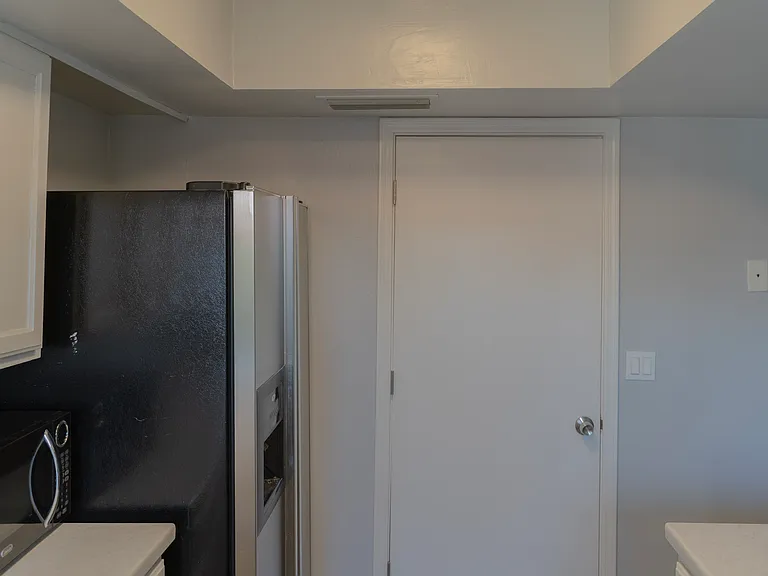 4601 N 21st Ave — Photo 14