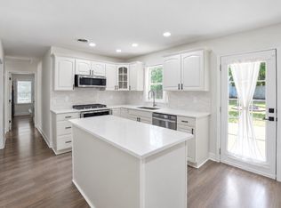 403 Forest Cir, Summerville, SC 29483