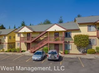 2150 Inland Dr APT 11, North Bend, OR 97459