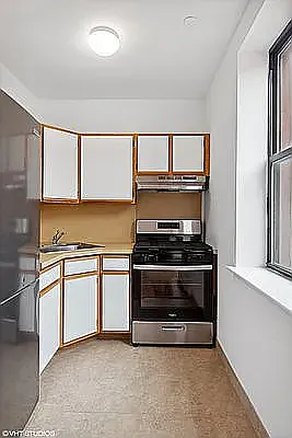 546 Henry St #4B — Photo 5