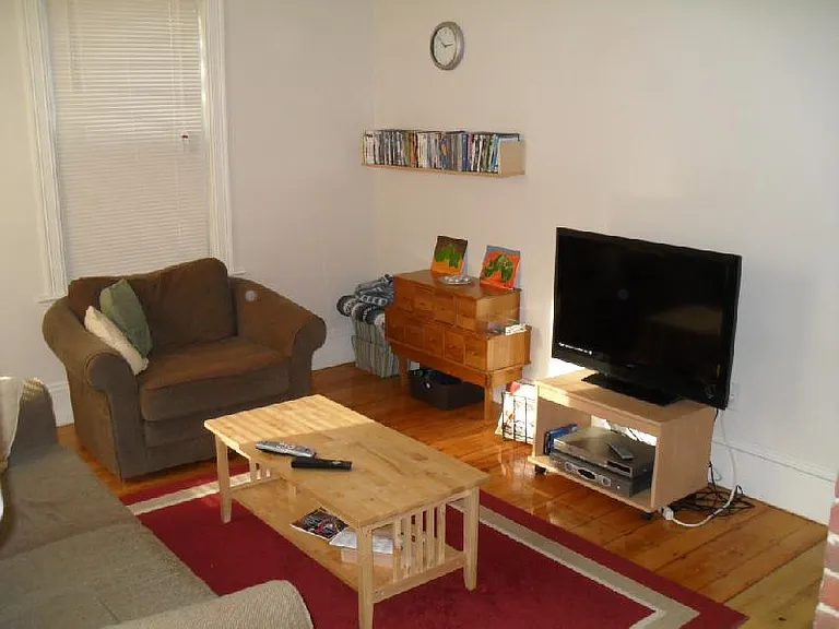 135 Paul Gore St #2 — Photo 4