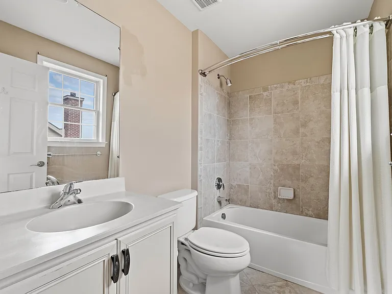 50738 Calvert Isle Dr — Photo 29