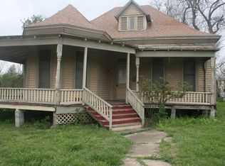 511 Davis St, Taylor, TX 76574