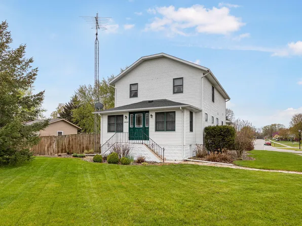 3830 Washington Ave, Saint Joseph, MI 49085