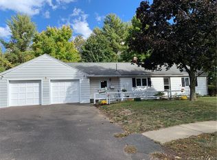 73 Raffia Rd, Enfield, CT 06082