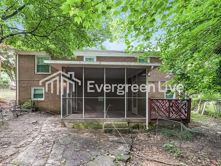 3771 Spaulding Dr — Photo 15