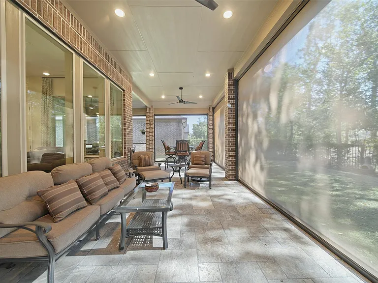 9510 Spring Rose Dr — Photo 37