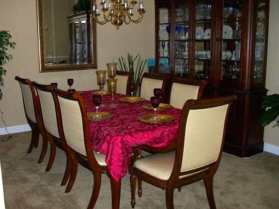 4th image of 1046 Santa Lucia Dr