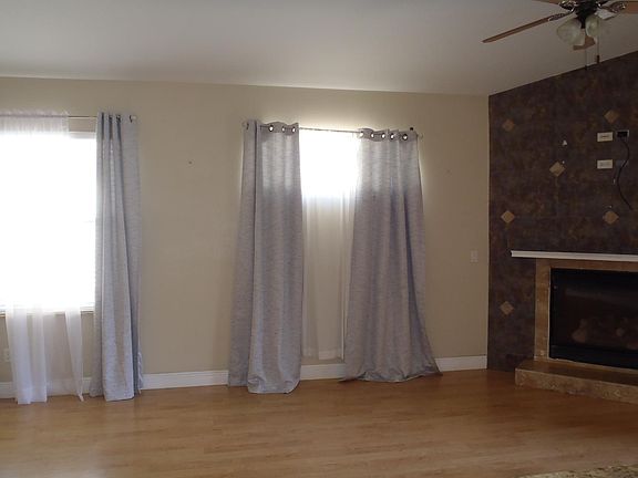 5th image of 407 Enka Ave