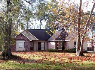 40133 Cotton Field Ave, Gonzales, LA 70737